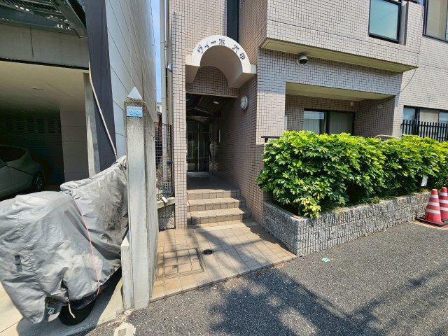 ヴィーボ六甲のエントランス