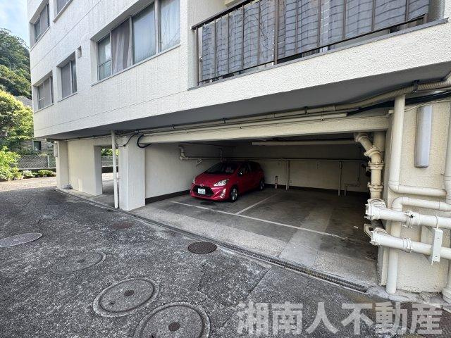 鎌倉・雪ノ下マンションの駐車場|駐車スペースもあります