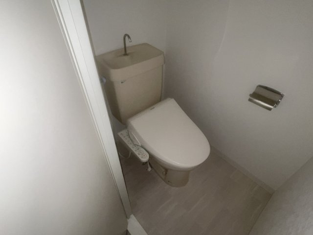 シャトー三和青山のトイレ