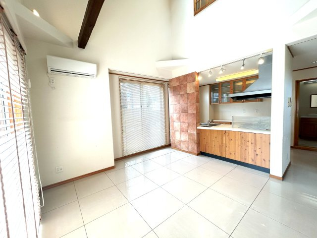 東新井住宅の居間・リビング|おしゃれなリビングです