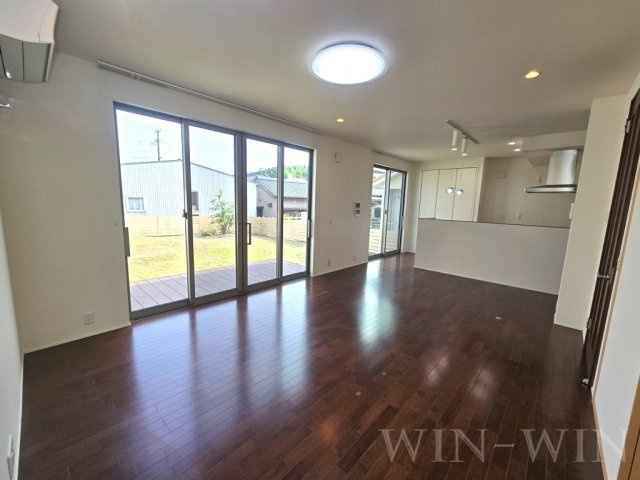 原町字峯畑戸建の居間・リビング