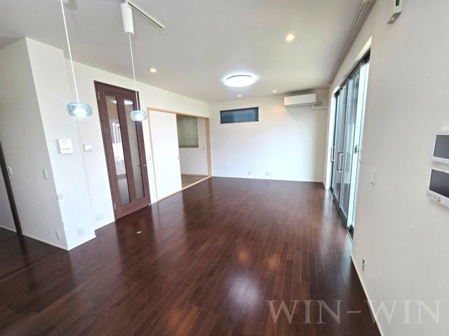 原町字峯畑戸建の居間・リビング