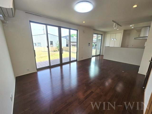 原町字峯畑戸建の居間・リビング