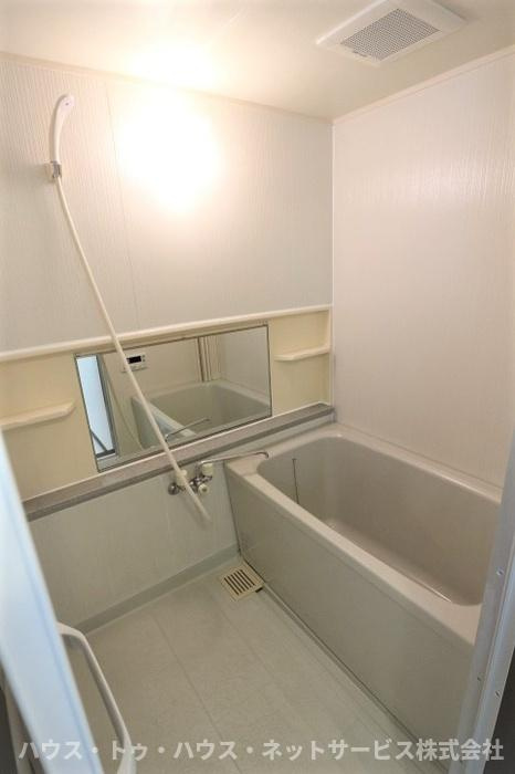 ガーデンハイツ高柳の浴室