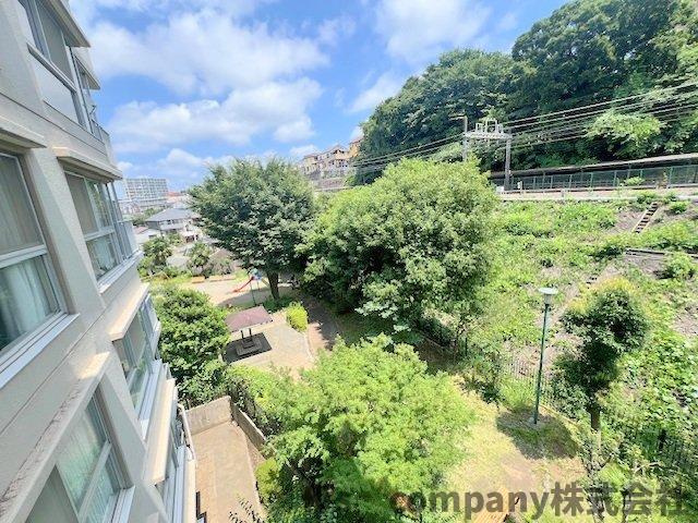 ◎海老名市柏ヶ谷　モアステージ海老名5階の展望|周辺は緑に囲まれています☆