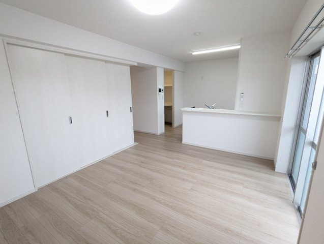 シャトー ルミエールの居間・リビング