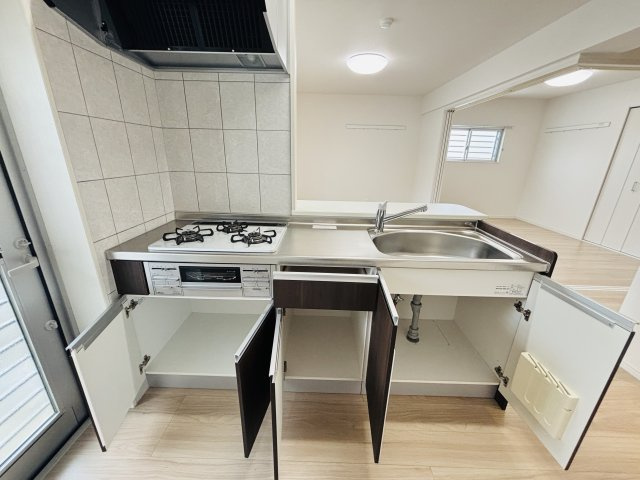 シャトー ルミエールのキッチン