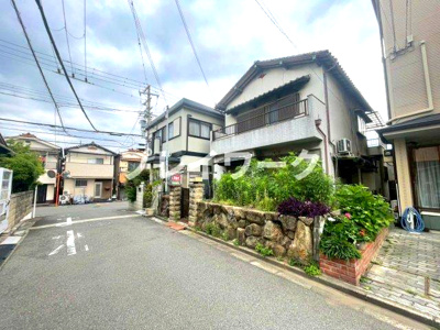 【前面道路含む現地写真】 | 【プレイワーク松風町】大芝小・建築条件なし・更地渡し・土地30.5坪 | 前面道路含む現地写真です