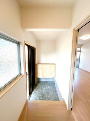 【玄関】 | 鳥取市相生町4丁目中古戸建て