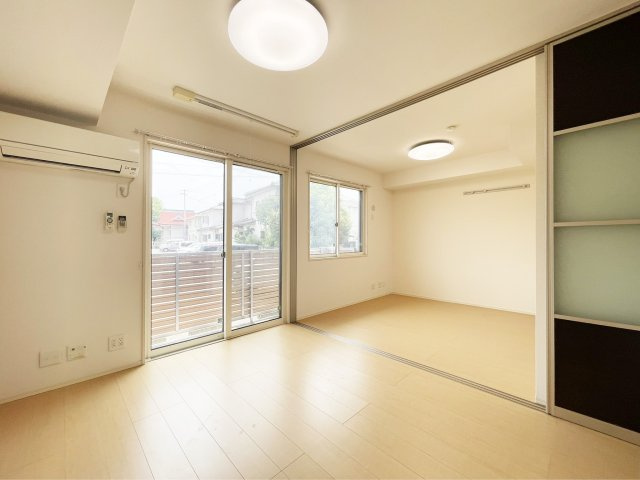 フィオーレ沖浜の居間・リビング