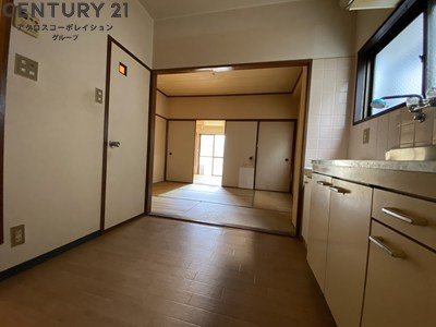 床色が落ち着いた色合いで、とてもきれいです。
