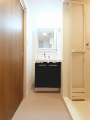【洗面所】 | カステロ板橋本町 | 洗面台です。
