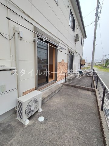 ライフイン・セイフィールドのバルコニー|同建物内別部屋の写真です。