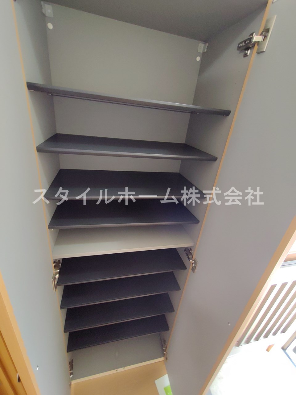 ライフイン・セイフィールドの収納|同建物内別部屋の写真です。