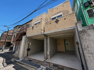 【バルコニー】 | テスラ電気自動車付き　新築一戸建て　中野2棟 | 屋上テラスからの眺望は良好で、新宿のビル群も一望できます（AＩによるイメージです）