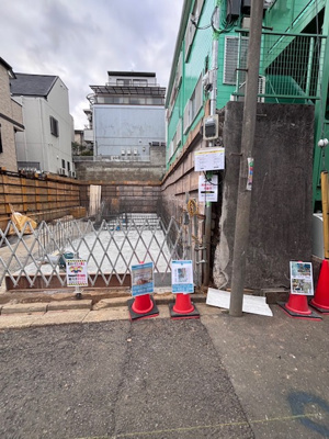 【外観】 | 新築戸建て/中野2棟現場 | 高台で陽当たりが良い立地です。