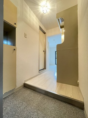 メゾン・ド・リムールの玄関