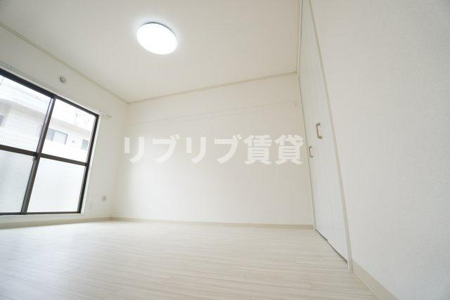 ファーストエリアの寝室