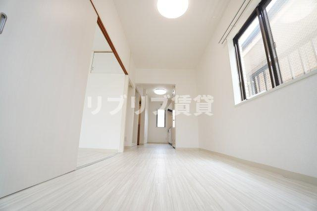 ファーストエリアの居間・リビング