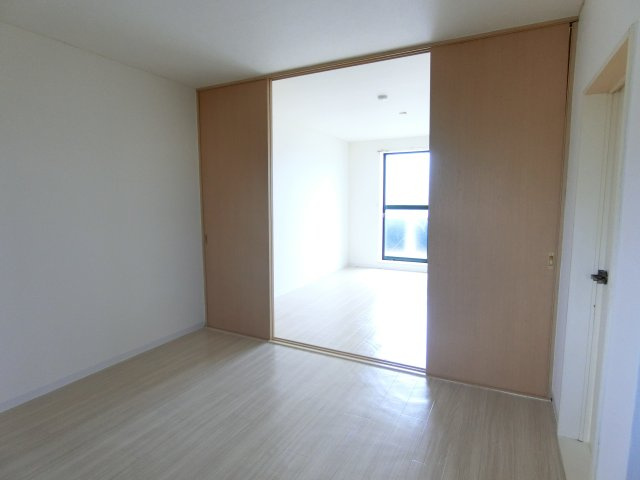 サンヴィレッジシラハタⅡの居間・リビング