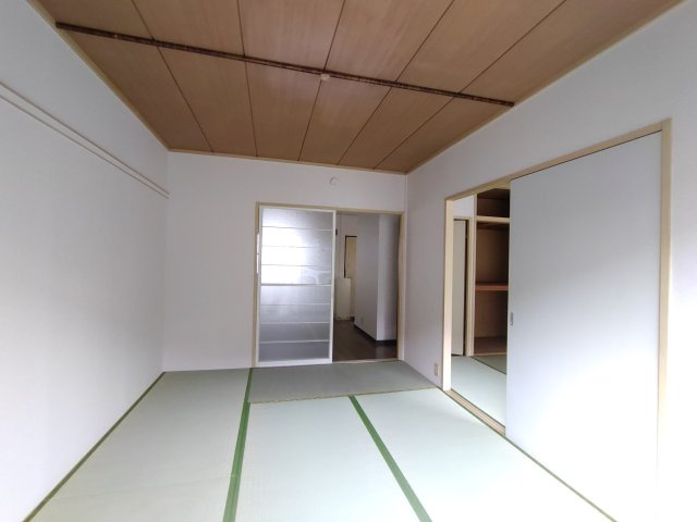 フレンドハイツの居間・リビング