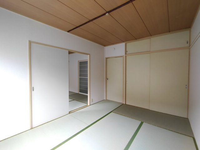 フレンドハイツの和室