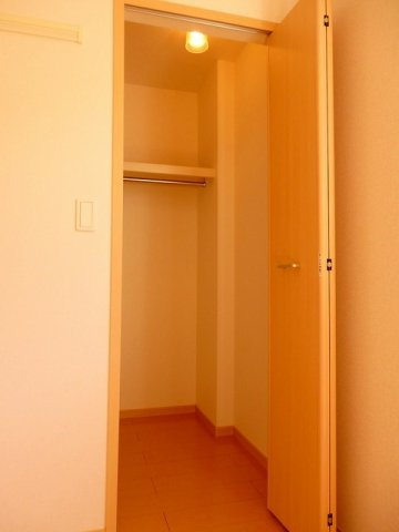 パストラルＳ　Ｃ棟の収納|大きなものも収納できそうです