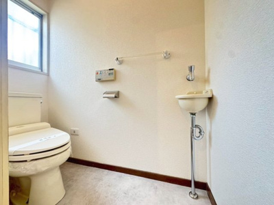 【トイレ】 | 吹田市佐竹台1丁目貸家