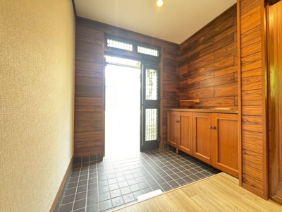 【玄関】 | 吹田市佐竹台1丁目貸家