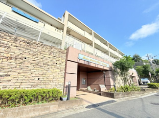 【外観】 | 総戸数62戸、平成10築、管理人は勤務につき管理体制良好です♪