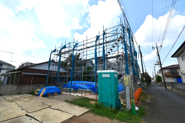 小平市津田町2丁目・新築戸建の前面道路含む現地写真