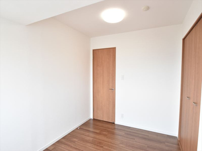 【洋室】 | グランドメゾン五日市美の里弐番館