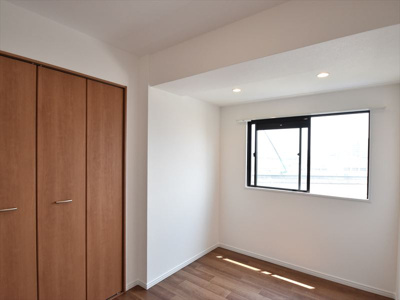 【洋室】 | グランドメゾン五日市美の里弐番館