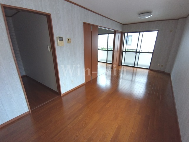 ベルバランセ白井の居間・リビング