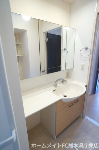 ヴィラはるかぜＡの独立洗面台