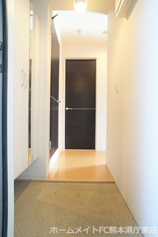 ヴィラはるかぜＡの玄関