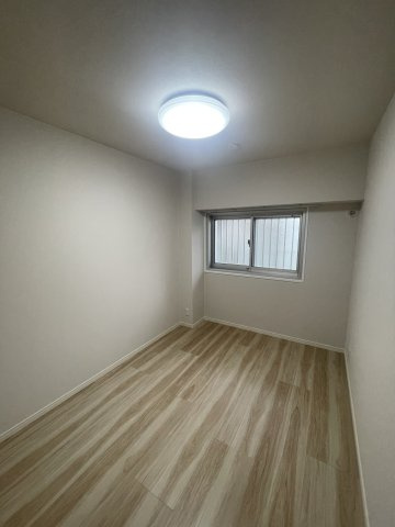 【洋室】ルネ大津三号棟 