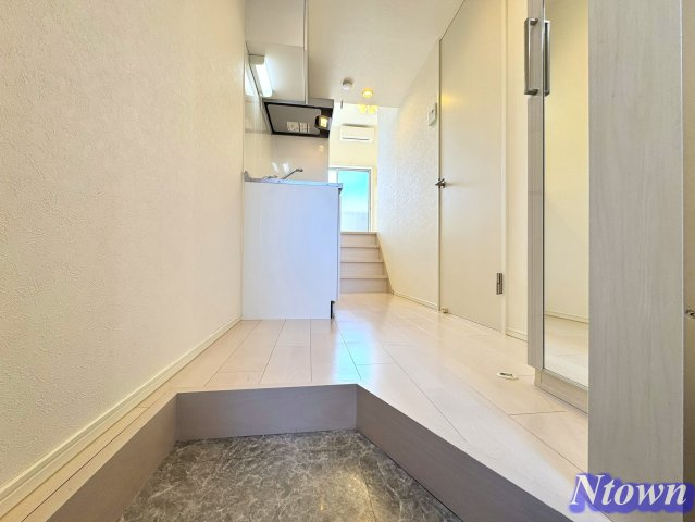 【玄関】 | サニーベール志賀町 | 明るい玄関です