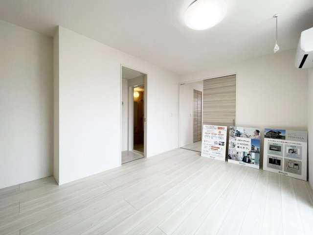 アーバンライフヒロ沖浜の居間・リビング