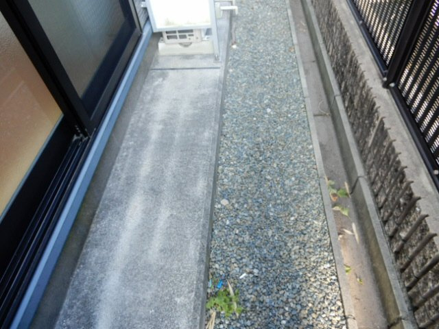 明石市大久保町西島のアパートのバルコニー