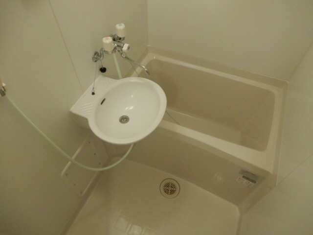 明石市大久保町西島のアパートの浴室