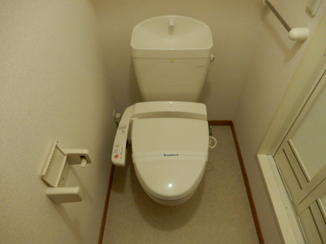 明石市大久保町西島のアパートのトイレ