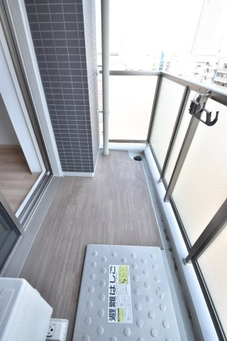 エスリード京橋のバルコニー