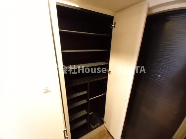 ラヴ神戸三宮の収納