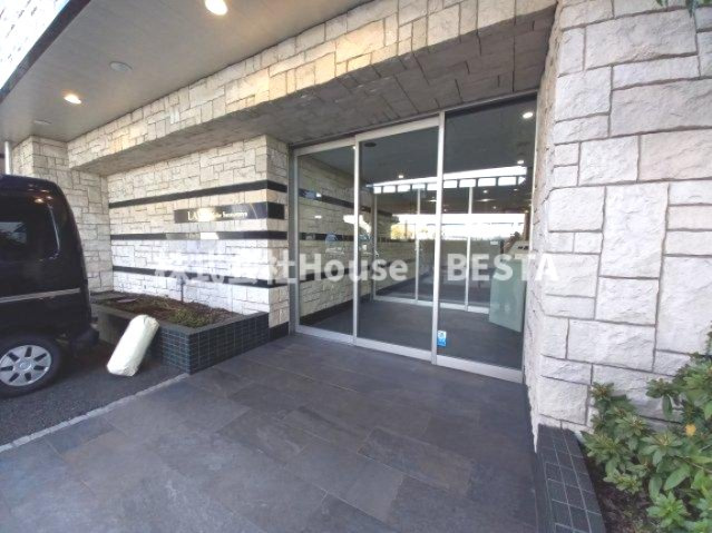 ラヴ神戸三宮の外観パース