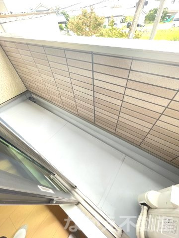 【バルコニー】 | お洗濯にも便利なバルコニー付き