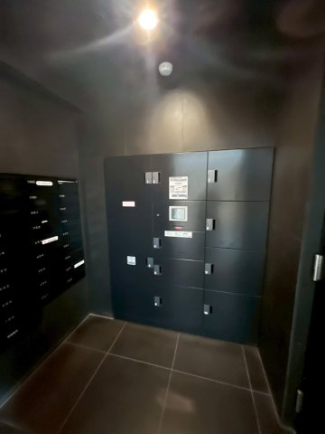 MALULANI 南青山の玄関