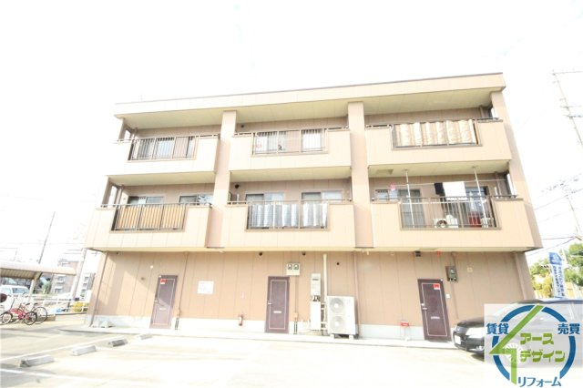 アーバンメゾンの駐車場|※類似部屋