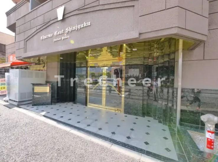 シャルムコート新宿ステーションパレスのエントランス