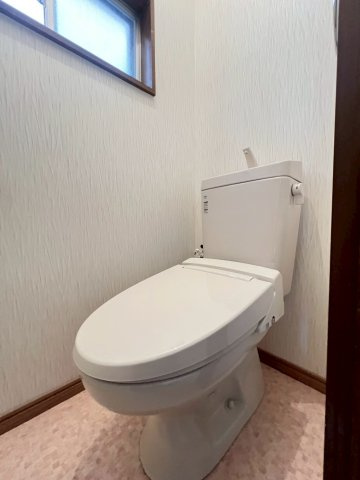 旭が丘3丁目戸建のトイレ